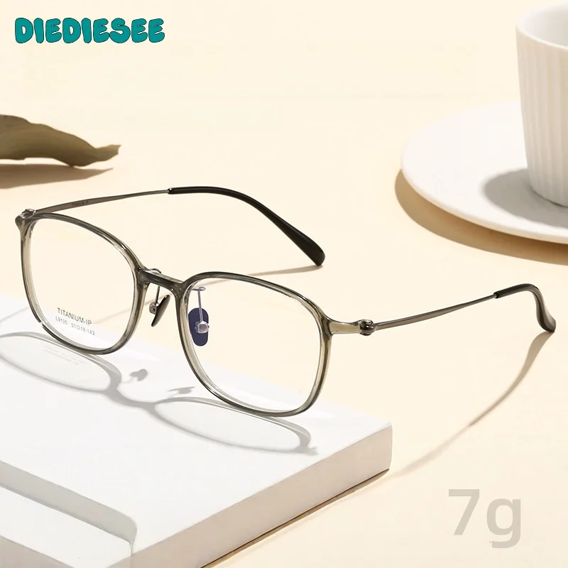 

Сверхлегкая титановая оправа DIEDIESEE TR может быть сочетается с близорукостью и дальнозоркостью и индивидуальной оправой для очков по рецепту L9105
