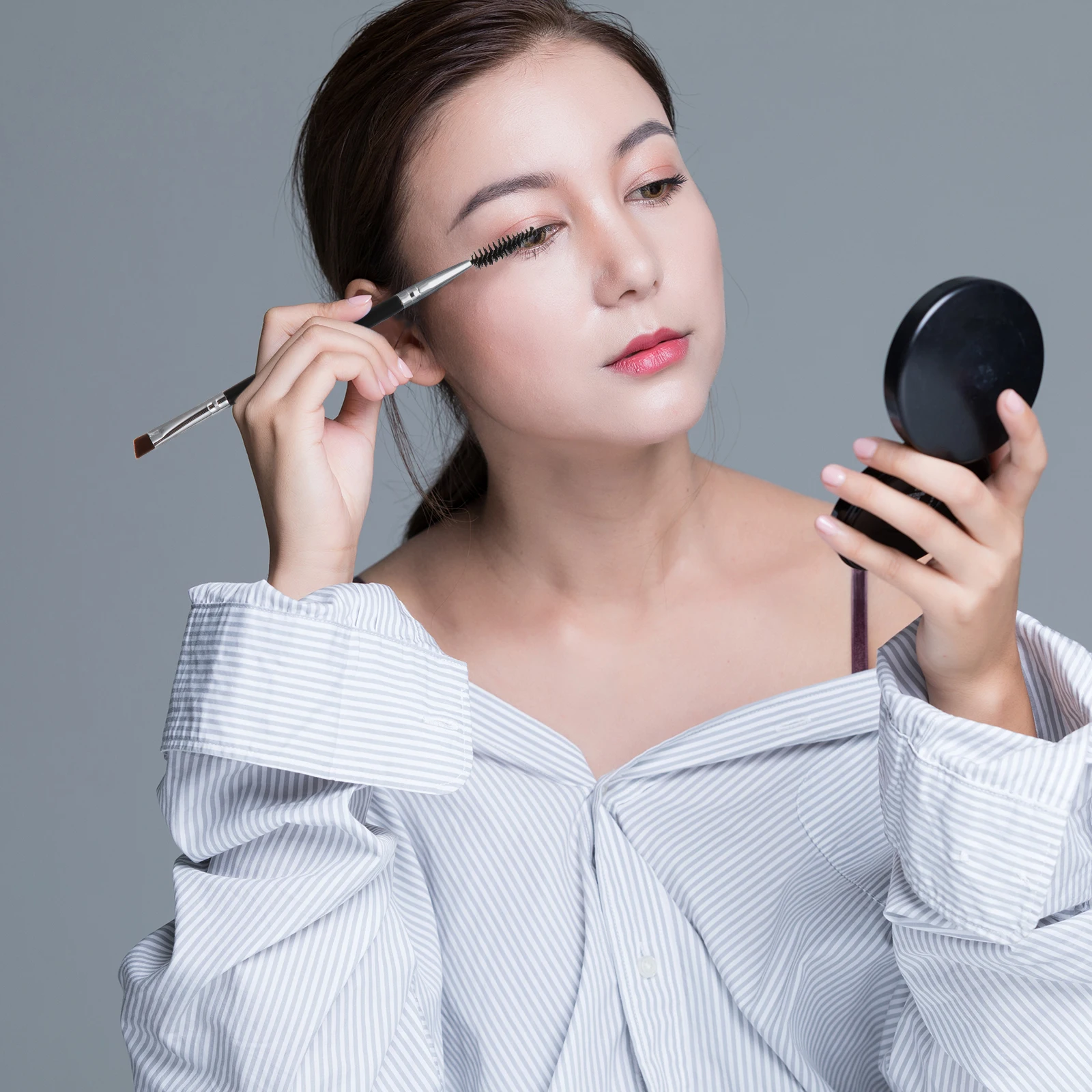 

6pcs Eyebrow Lash Brushes Set Angled Spoolie Makeup Brushes For Styling Natural Look Daily Use Gift Women Girlfriend Wife