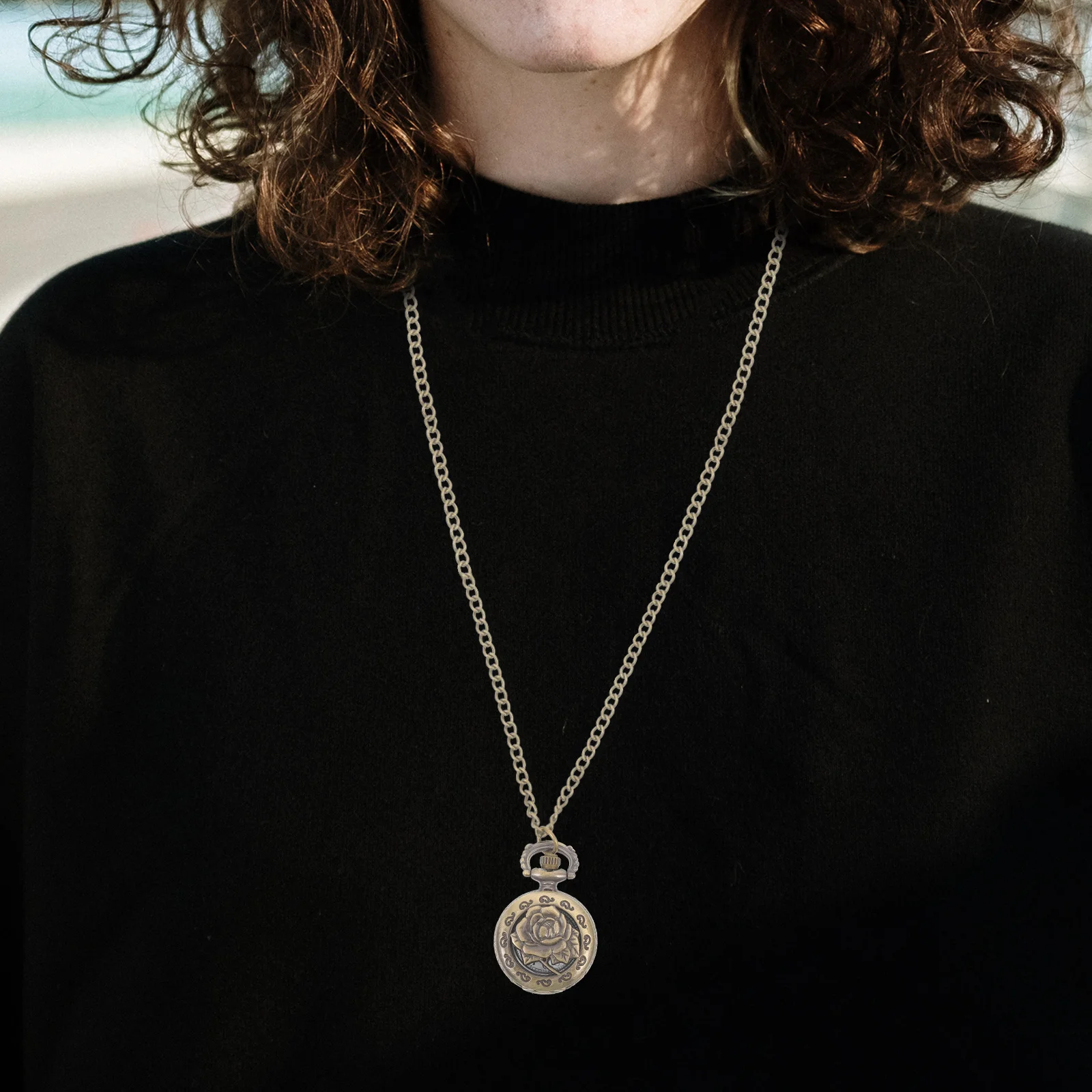 Montre de poche à Quartz en Bronze, collier pendentif fleur creuse, cadeau élégant pour hommes et femmes, fête quotidienne à la mode