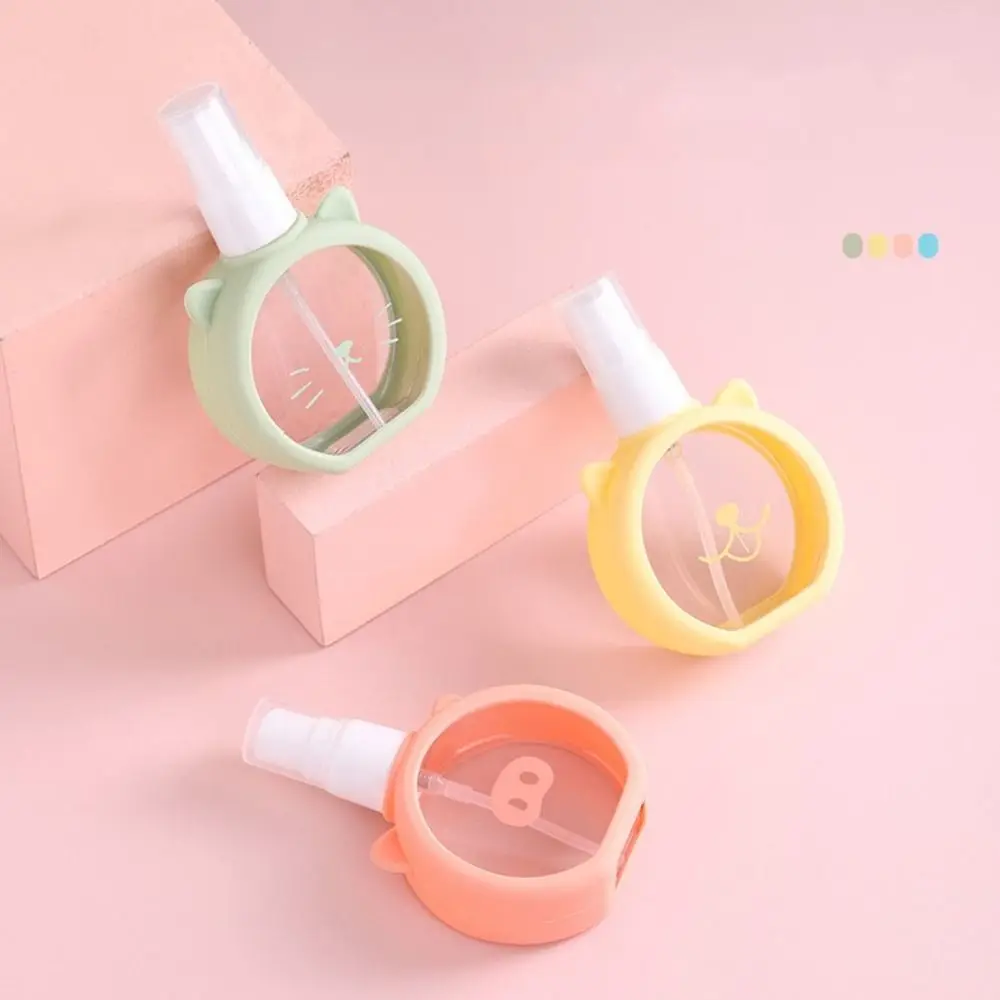 1 pz carino 55 ml bottiglia spray orso cartone animato bottiglia spray di profumo riutilizzabile copertura in silicone bottiglia vuota per trucco
