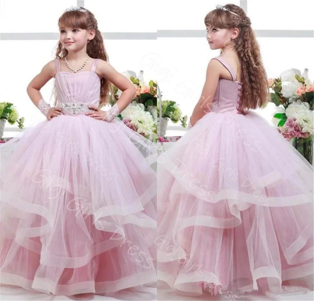 

Dusty Pink Flower Girl Dresses for Wedding Party Strap Tiered Tulle Princess Pageant Dress With Beaded Sash Customized Ball Gown