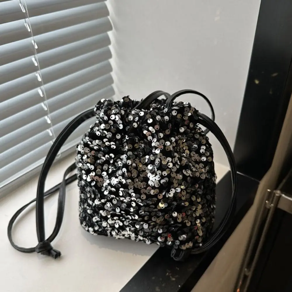 New Japanese Fashion Sequin Shoulder Bag for Girls Shiny Drawstring Crossbody Bag Women Underarm Mini Bucket Bag Phone Purse
