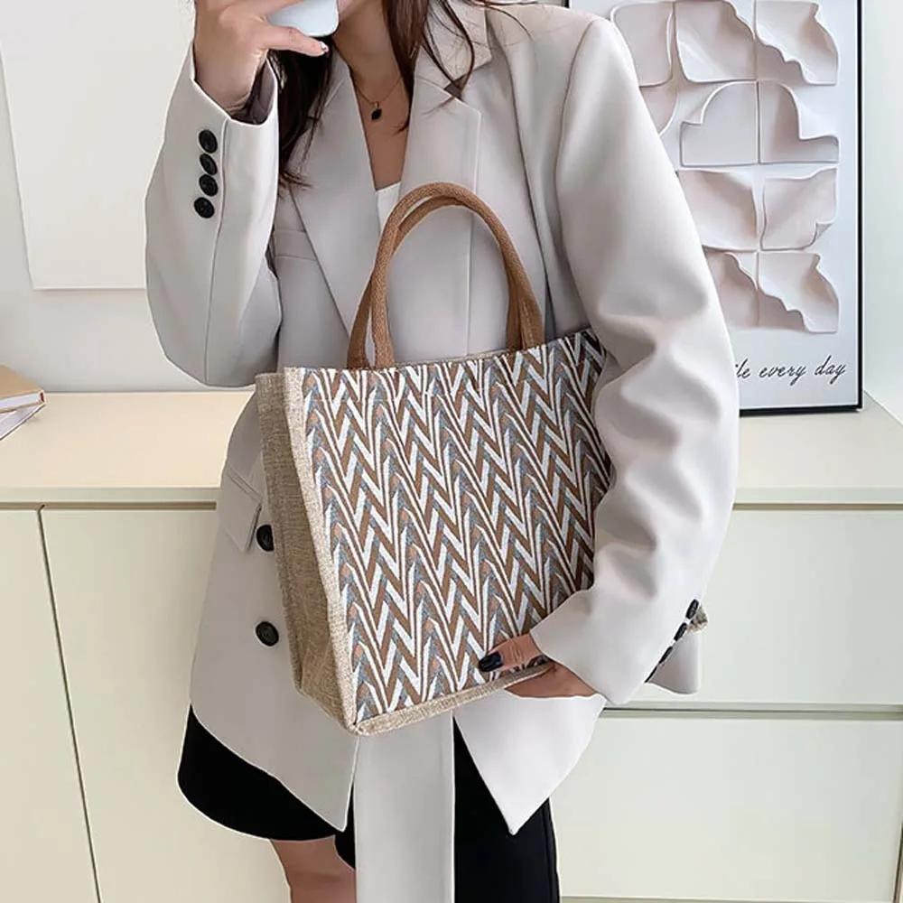 

Retro Ethnic Style Shoulder Bag Large Capacity Magnetic Button Cotton and Linen Tote Bag Square Bag Polyester Embroidery Handbag