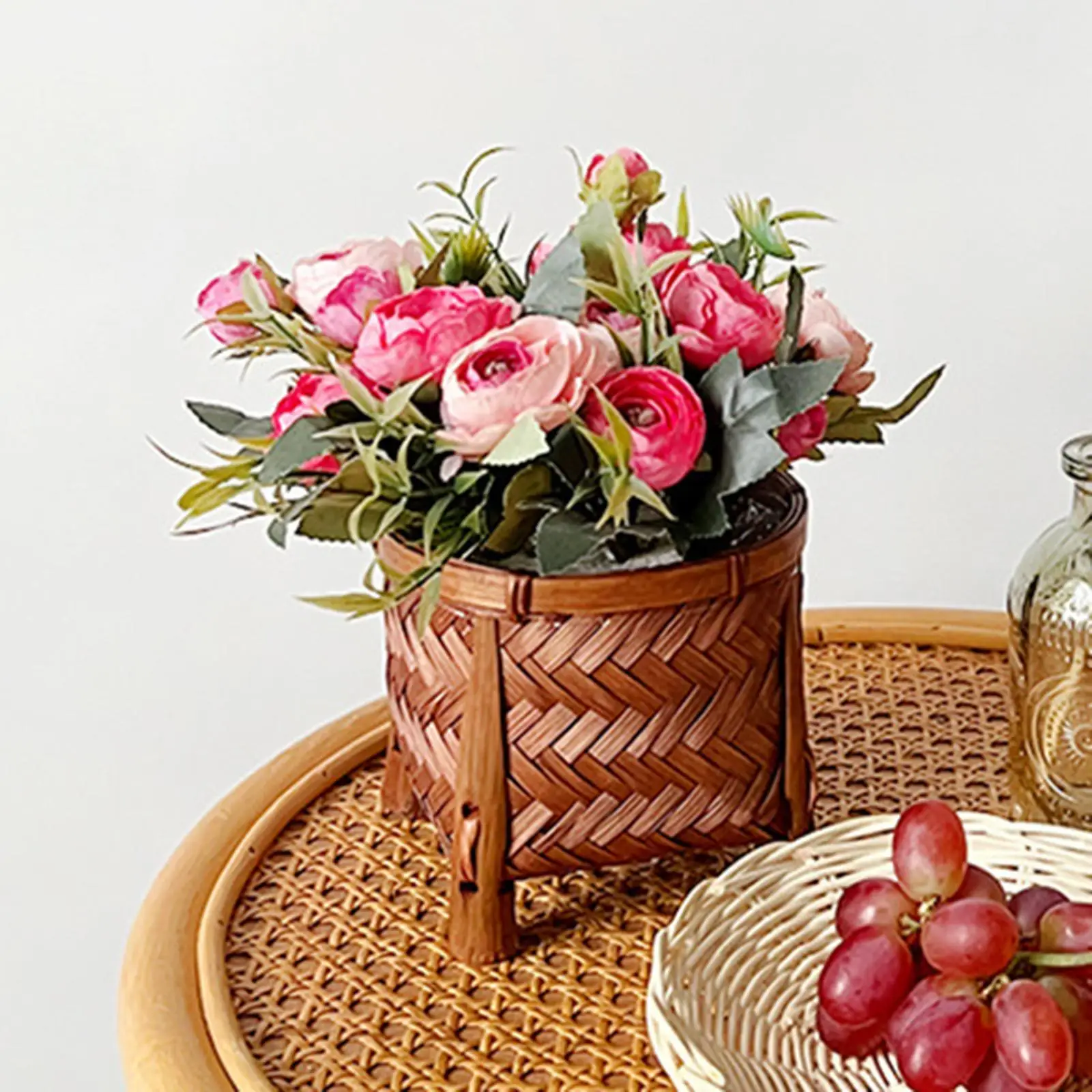 

Woven Flower Pot Plant Basket with Stand Dry Flower Basket Hand Woven Flower Pot for Bedroom Lawn Balcony Planter Patio Yard