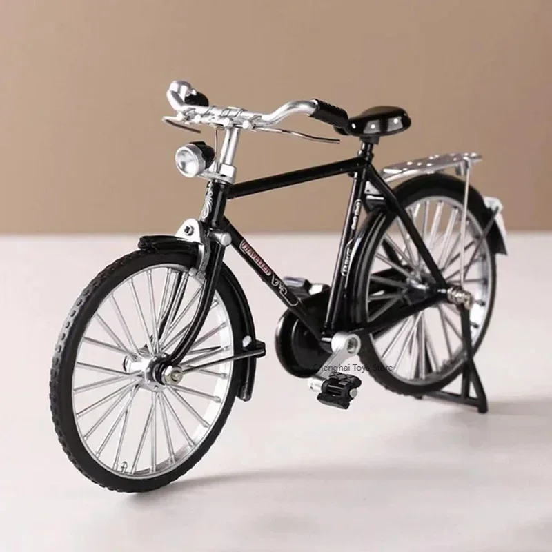 Vélo rétro en alliage moulé sous pression pour garçons, jouet en métal, modèle de décoration, vélo noir, collection de simulation, cadeaux, 1:10