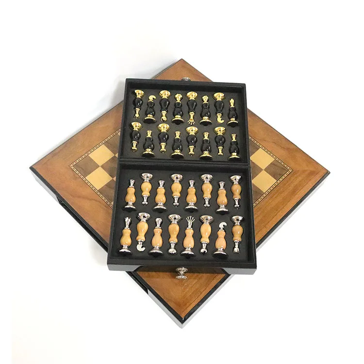 2021 الصين تصميم جديد الشطرنج المحمولة رائجة البيع سعر جيد الشطرنج الكلاسيكي مجموعة الشطرنج الذكية