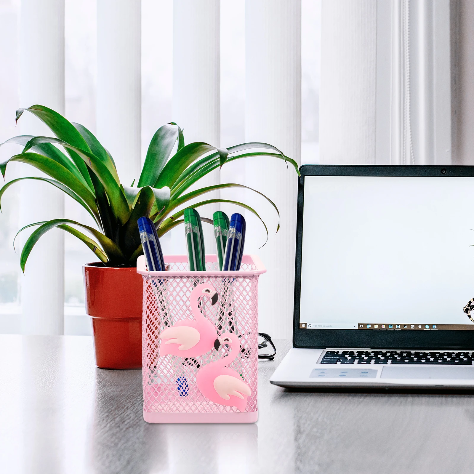 

2 Pcs Heart Cartoon Pen Holder Desk Pencil Pot Square Soft Rubber Holders for