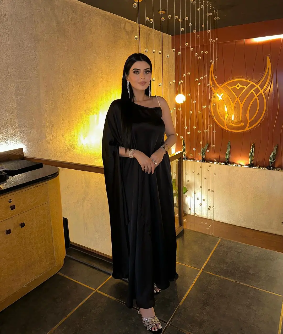

Elegant Black Long Sleeve Evening Dresses One Shoulder Prom Dresses Ankle Length Backless Simple Party Dresses