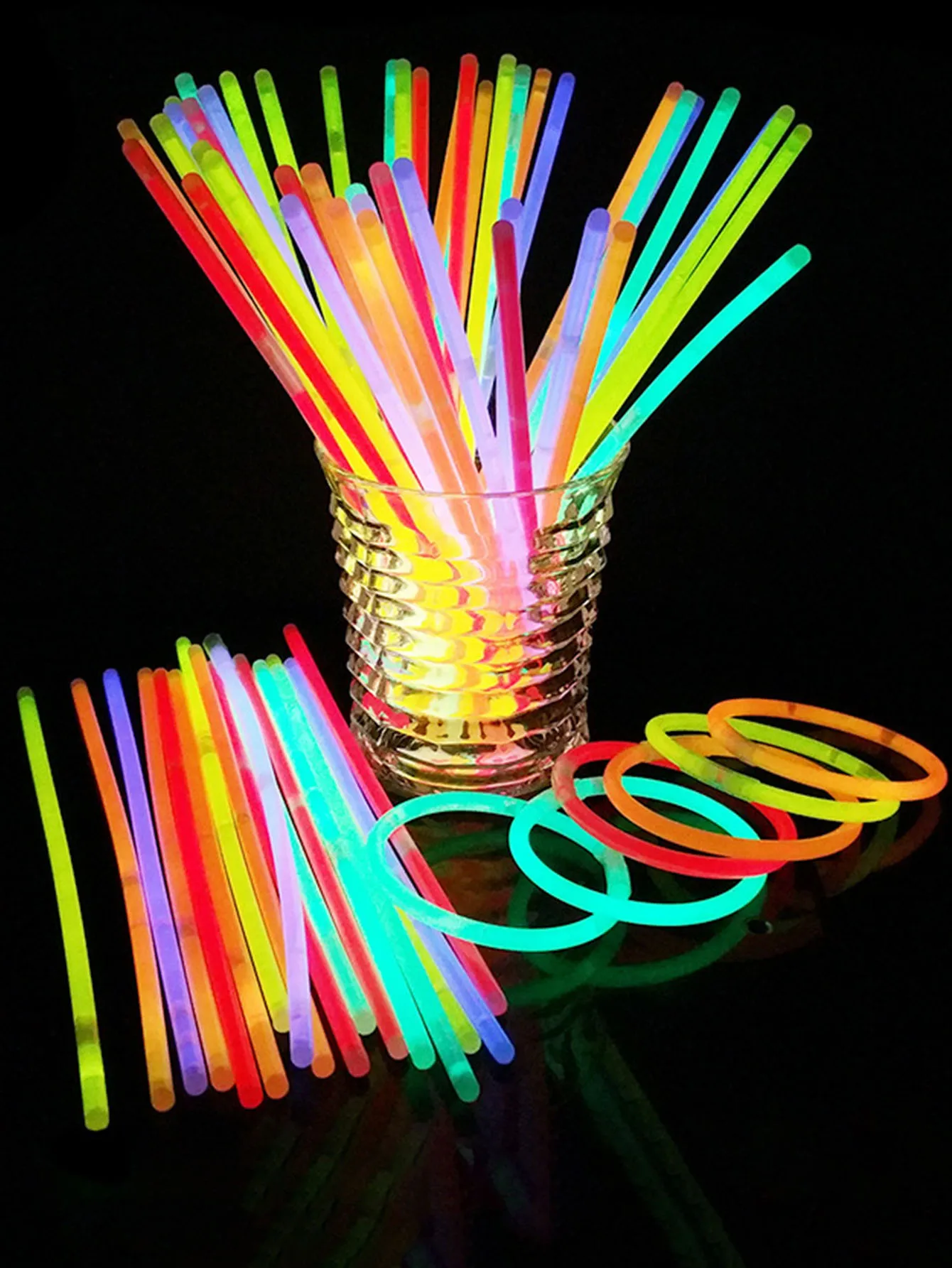 Glow Sticks Party Supplies | 50 Pcs Glowsticks with Connectors | Glow in the Dark Light Up Sticks Party Favors Decorations