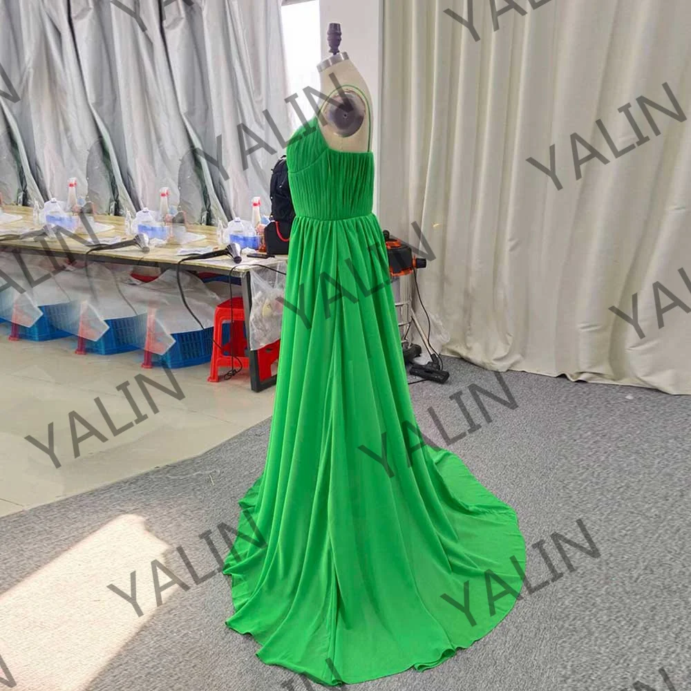 Customized Simple Silk-Like es Floor Length V-Neck Pleated A-Line Graduation Gowns Hollow Out Spaghetti Strap Evening Dress