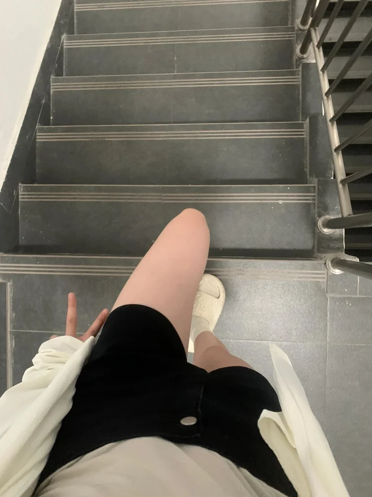 

Black Sexy High Waist Denim Shorts Women's Thin Slimming Tight Elastic Hot Pants American Style Worn Resistant Casual Spring ...