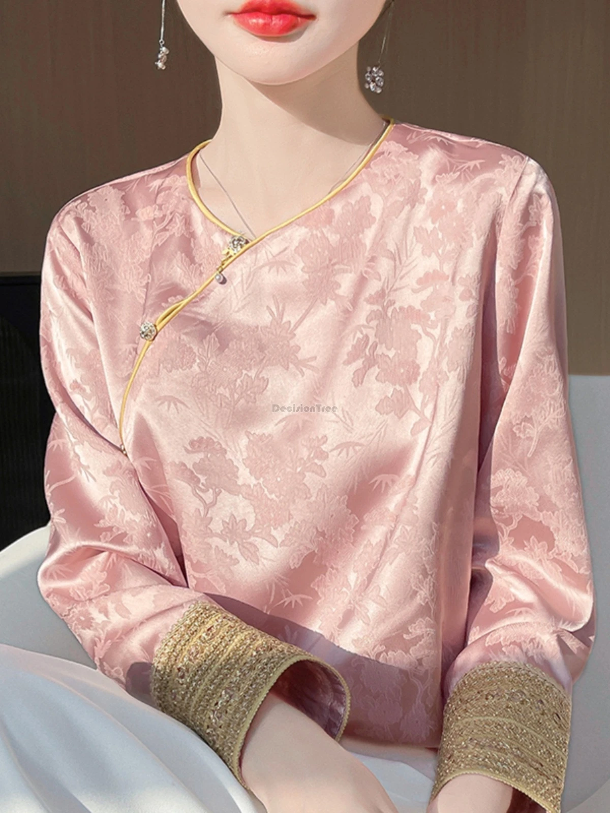 

2025 new chinese improved retro style women's cheongsam long sleeve satin jacquard shirt spring elegant loose tang suit blouse