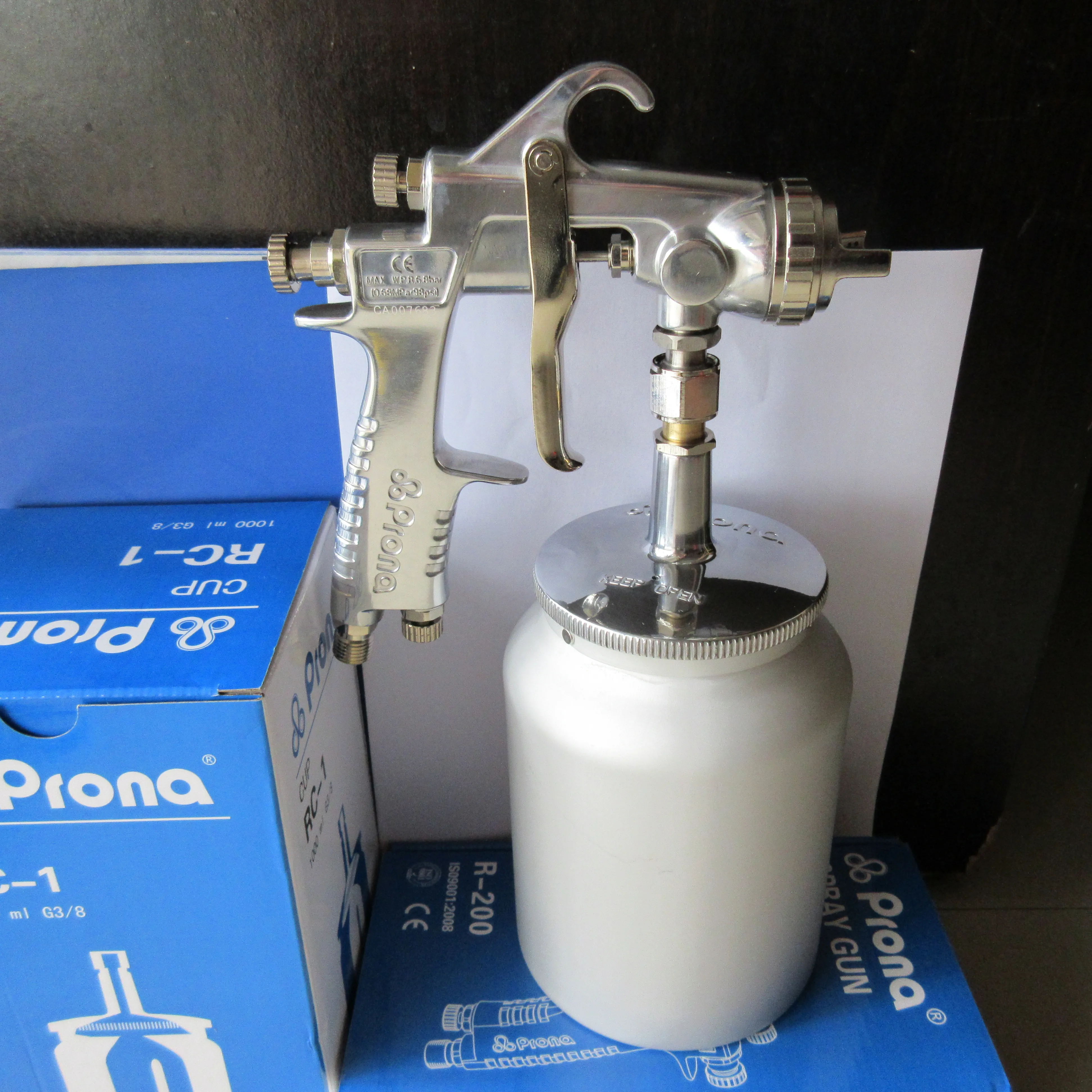 R-200 Air Paint Spray Gun R200 Pistol Sprayer Pneumatic Tool Automobile Top Coat Spray Gun