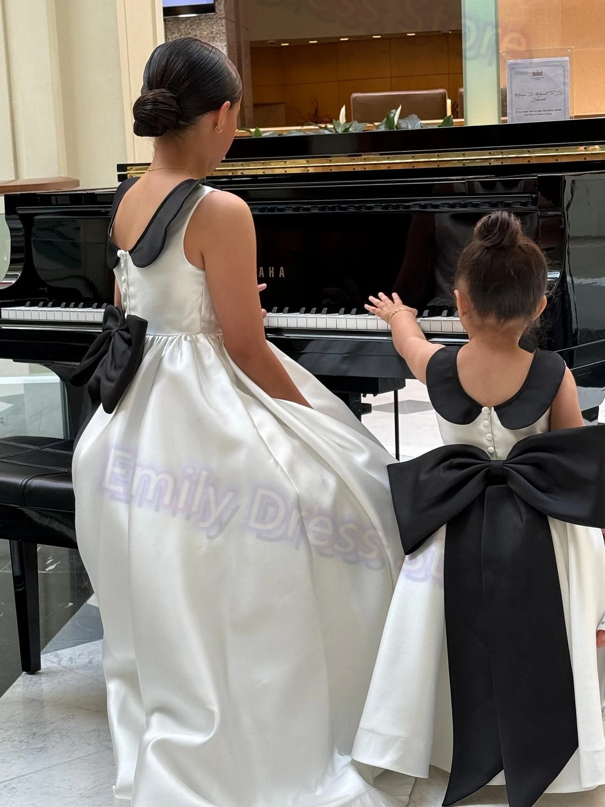 Vestido branco personalizado para meninas, vestido de cetim até o chão, sem mangas, para casamento, aniversário infantil, primeira comunhão, baile