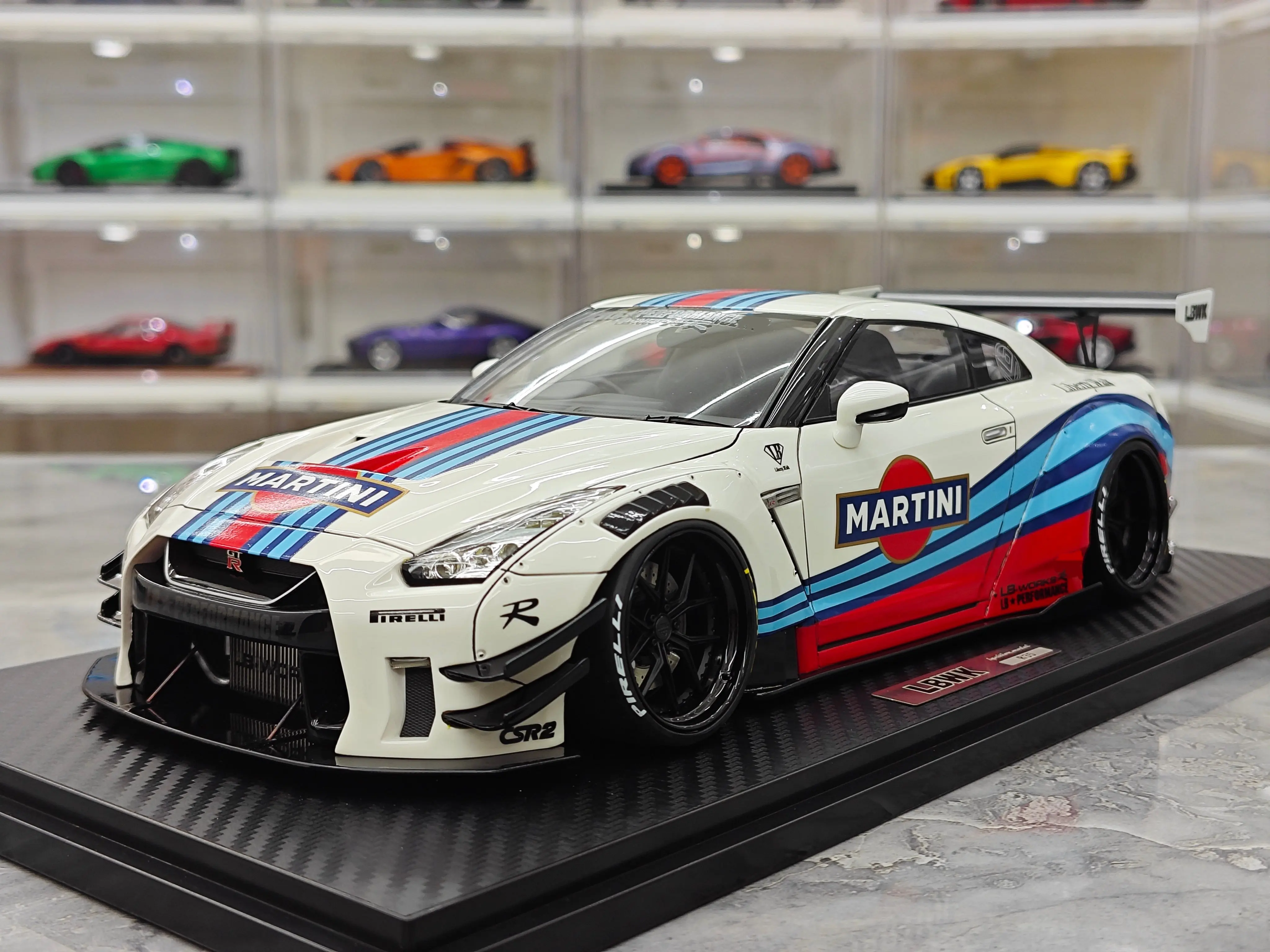 IG 1:18 GTR R35 LB-WORKS Martini IG2958 Simulation Limited Edition Resin Metal Static Car Model Toy Gift