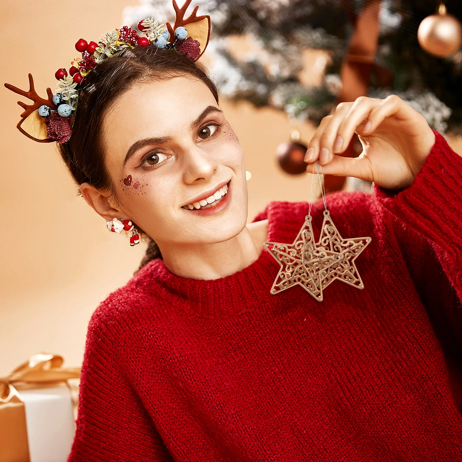 

18Pcs Glitter Star Hanging Decor 3D Five-Pointed Plastic Ornaments for Christmas Tree Wall Entryway Indoor Space Festive