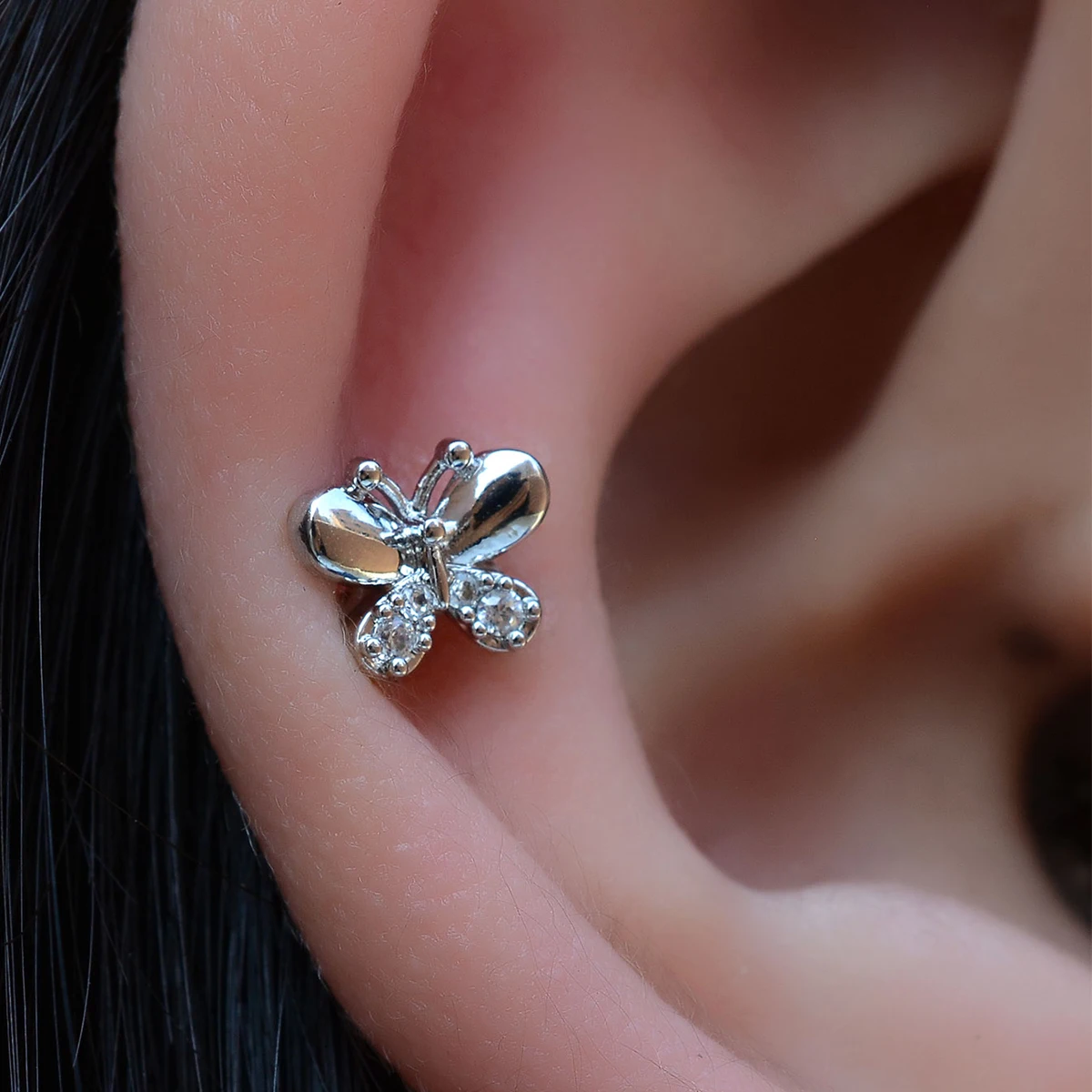 1 Stück 20G Winziger Kristall-Schmetterling Knorpel-Ohrstecker aus Edelstahl mit Zirkonia für Conch, Rook, Tragus, Damen Flachpiercing-Schmuck – Detail 7