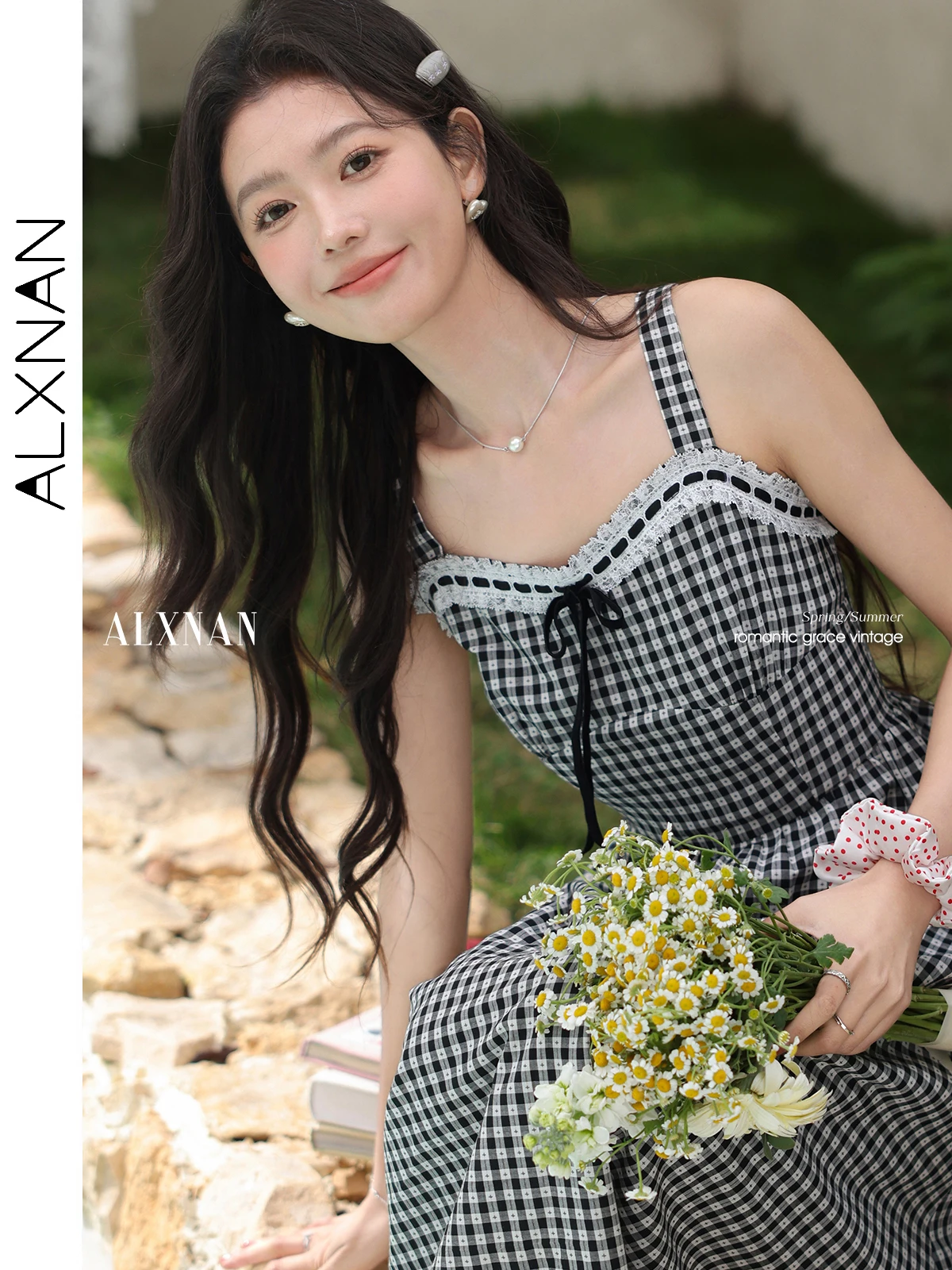 

ALXNAN Women's Long Dress 2025 Plaid Summer One-piece Dress A-line Elegant Holiday Lace Design Sleeveless Ladies Clothing L53937