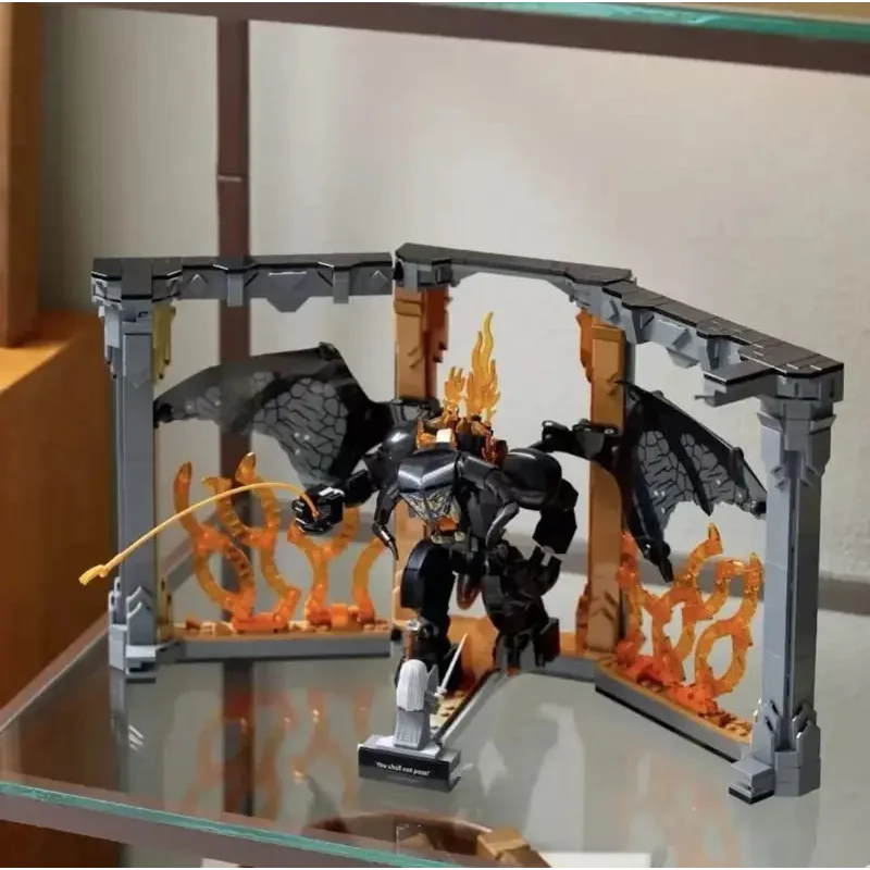 2025 مجموعة ليغو الجديدة Gandalf vs. Balrog رف الكتب الديكور الإبداعية ليغو عرض اللعب عيد الميلاد هدية عيد ميلاد #1