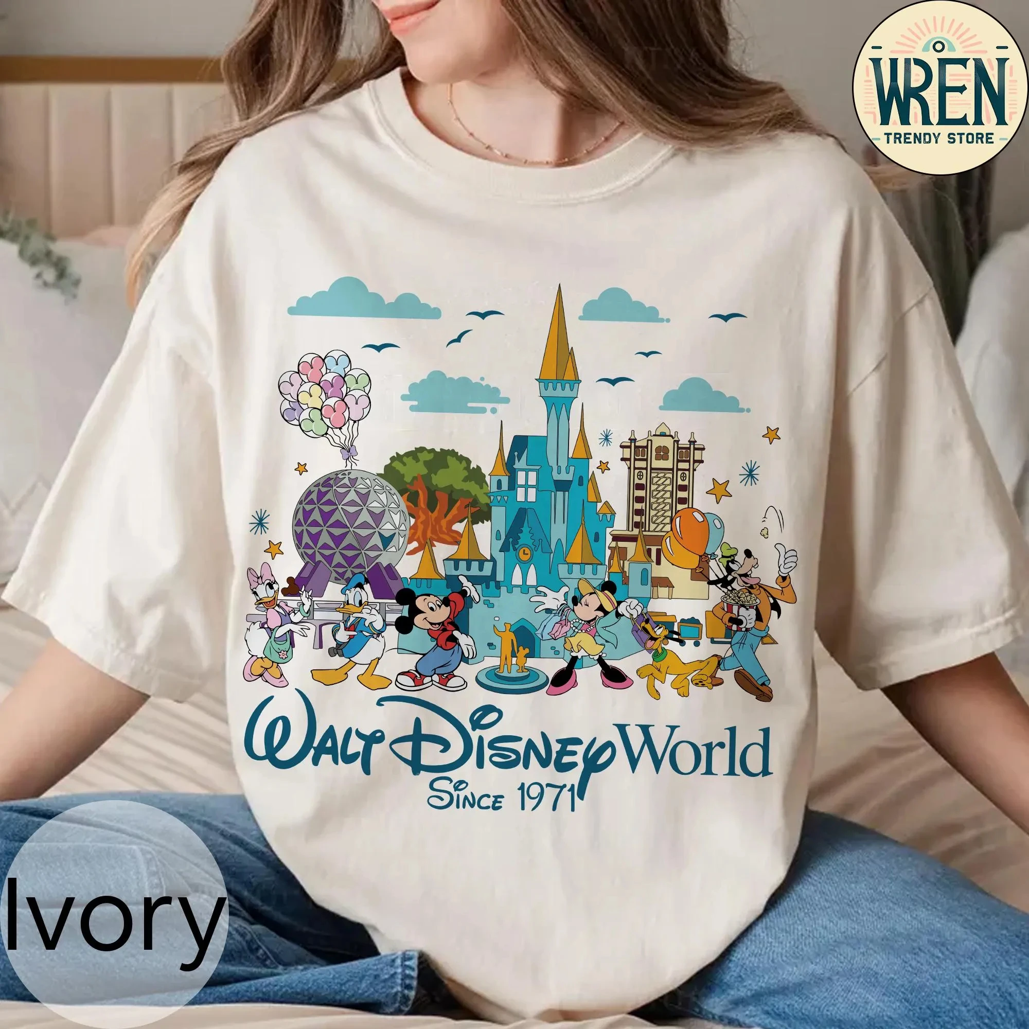 تي شيرت ريترو ميكي آند فريندز والت ديزني وورلد، تي شيرت ديزني فيوتشر وورلد تور، قلعة العطلات العائلية العالمية والت ديزني
