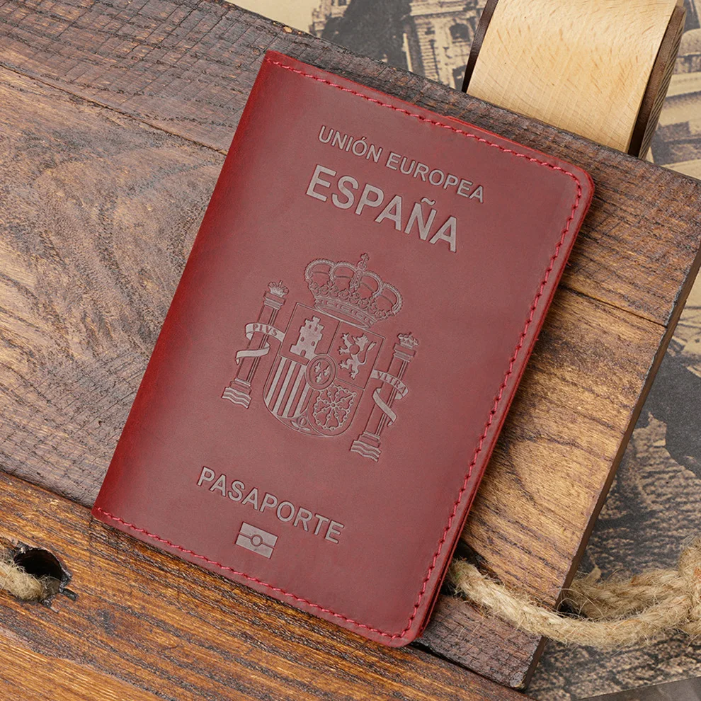 Spanish Passport Holder Document Holder Layer Cowhide Vintage Boarding Card Wallet Card Bag Set in Stock