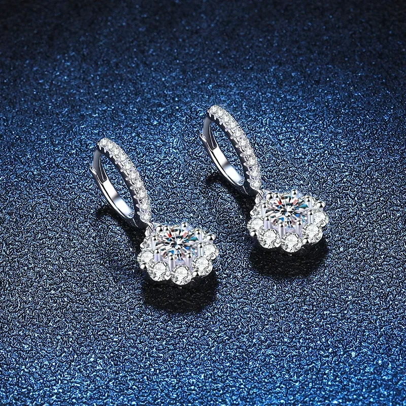 KyanGem 18K Gold Inlaid Diamond Earrings 50 Points D Color 18K Platinum Moissanite Earrings Women's Fashionable Earrings