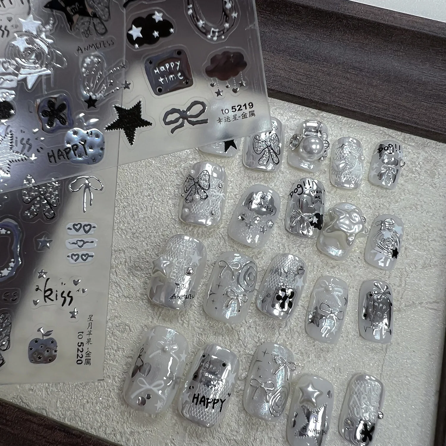 

Punk Silver Metal Stars Apple Bowknot Umbrella Irregular Lines Clock Block Moon Heart Gems Photo Frame Nail Art Stickers Decals