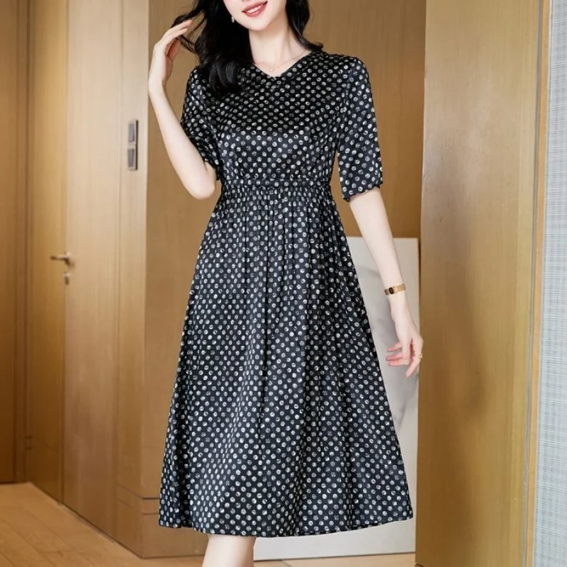 2024 Spring and Summer New Simplicity Print Fashion V-neck Commuter Versatile High Waist A-line Mid Length Temperament Dress