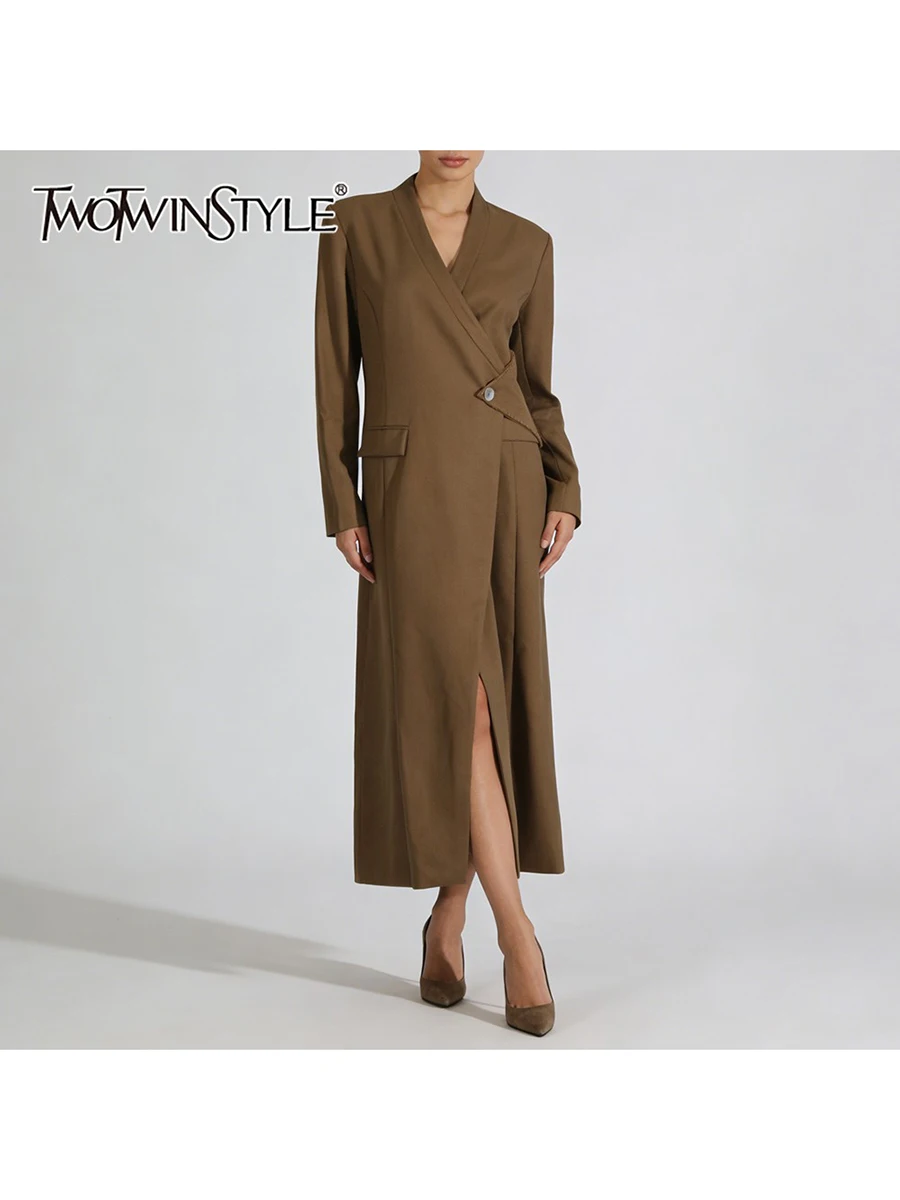 TWOTWINSTYLE موضة التخسيس تقسم زر الخنادق غير النظامية للنساء الخامس الرقبة طويلة الأكمام تصميم تحسس خندق الملابس النسائية