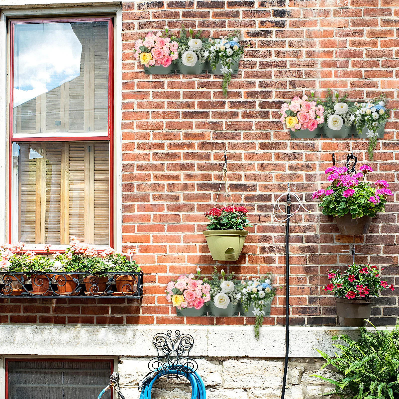 

Creative 3-Pot Vertical Wall Planter Made of PP Material for Indoor Outdoor Balcony Garden Mall Living Background Wall Mounted