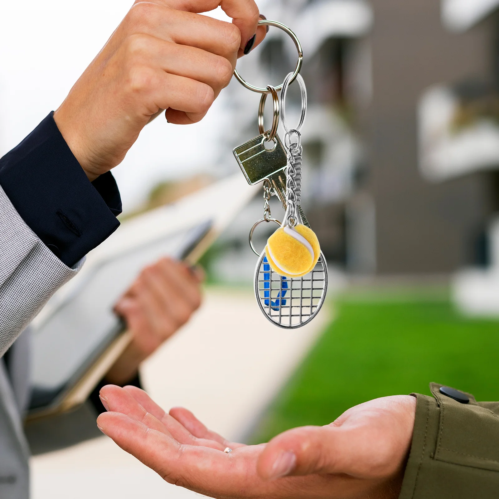 

10pcs Tennis Racket Keychain Mini Metal Key Rings For Tennis Lovers Bag Charms Sport Party Favors Backpack Pendant School