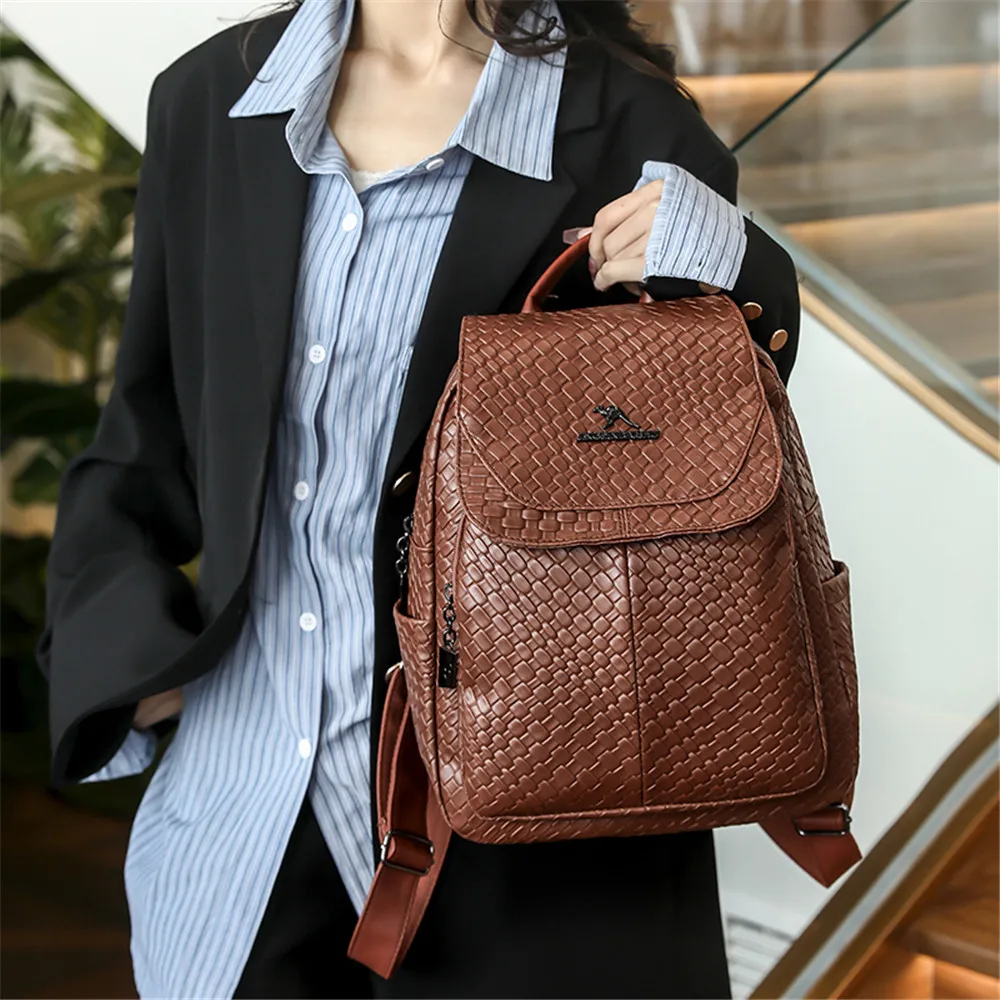 Mochila de diseñador de cuero suave para mujer, bolso de hombro antirrobo de gran capacidad, Estilo Vintage Simple, de alta calidad, novedad de 2024