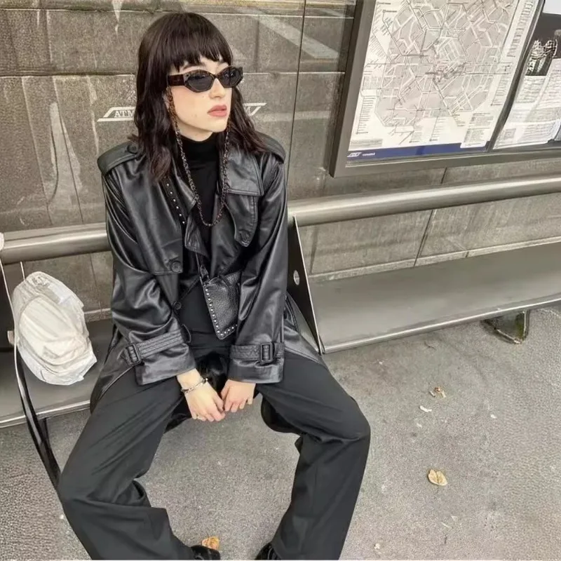 2025秋冬新作 レトロカジュアル ブラック ロングスタイル ベルト付き レディースジャケット エレガント ダブルブレスト PUレザー ウィンドブレーカー