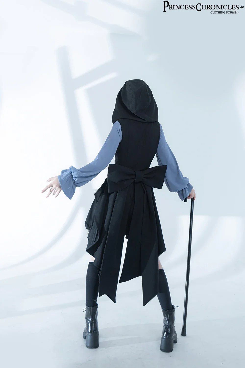 الرجال الأمير نمط لوليتا تأثيري الزي ربيع 2025 قميص طويل الأكمام سترة باردة مجموعة تي شيرتات قصيرة للأطفال للعب الأدوار