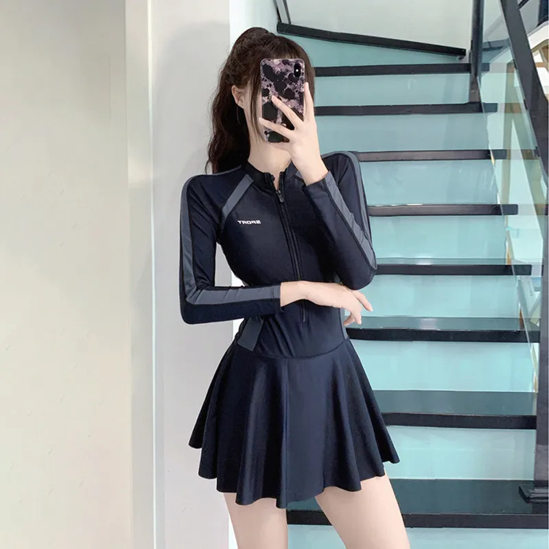 Traje de baño para mujer, conjunto de Bikini 2025, traje de baño fino de una pieza bonito y fresco, vestidos de playa para primavera, traje de protección solar de verano para niñas