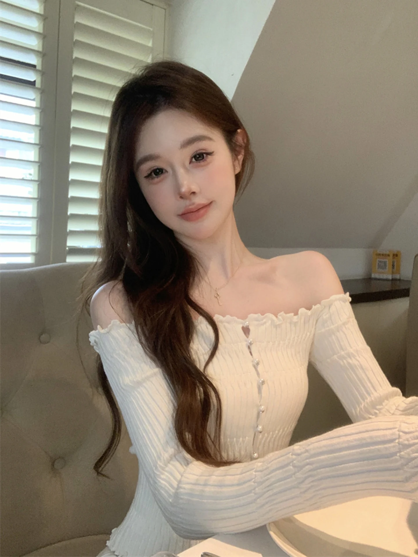 

Женский вязаный топ Sweet And Spicy oulder Bared, ранняя весна, новинка Sle Pure Desire irt, высококачественная основа irt