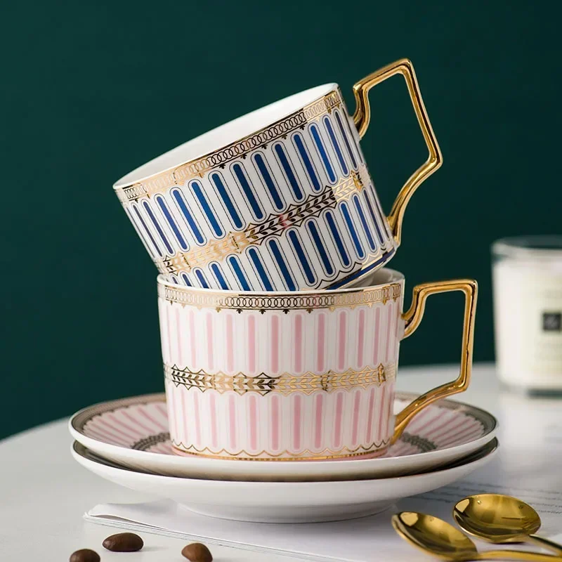 European Bone China Gold Frame Coffee Cup Set Exquisite Coffee Cup Afternoon Flower Tea Cup Home Decoration Birthday Gift