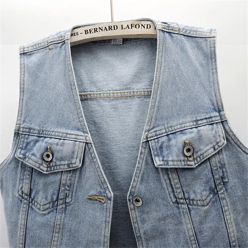 Vintage Hellblau V-ausschnitt Große Tasche Denim Weste Frauen Dünne Kurze Cowboy Weste Sommer Dünne Ärmellose Jeans Jacken Weibliche