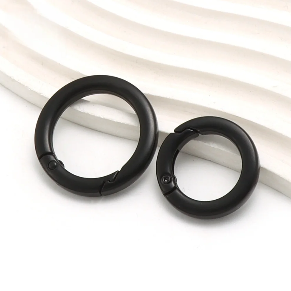 13-32 مللي متر الأسود الربيع O خواتم حلقة تسلق مستديرة حلقة رئيسية الزناد المفاجئة مشبك المفاتيح DIY بها بنفسك صنع المجوهرات حقيبة إكسسوارات جذابة