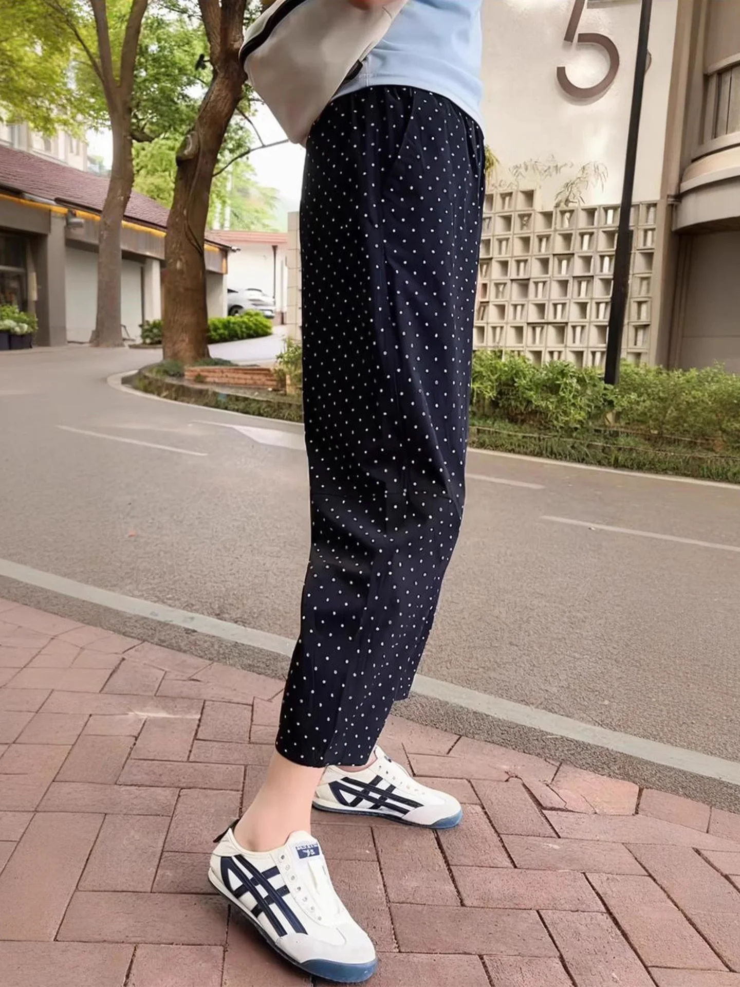 

Qui Dry Polka Dot Ice Silk Спортивные брюки женские летние тонкие большие размеры повседневные с высокой талией небольшого размера для похудения девять точек