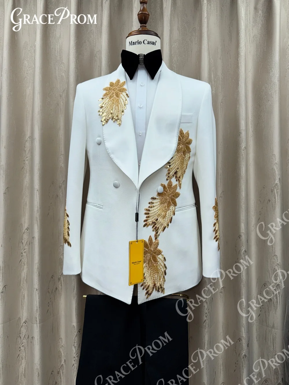 Elegant White Double Breasted Men Tuxedo Gold Floral Beaded 2 PCS Luxury Suit Set For Wedding Groom Party فساتين سهرة رجالية