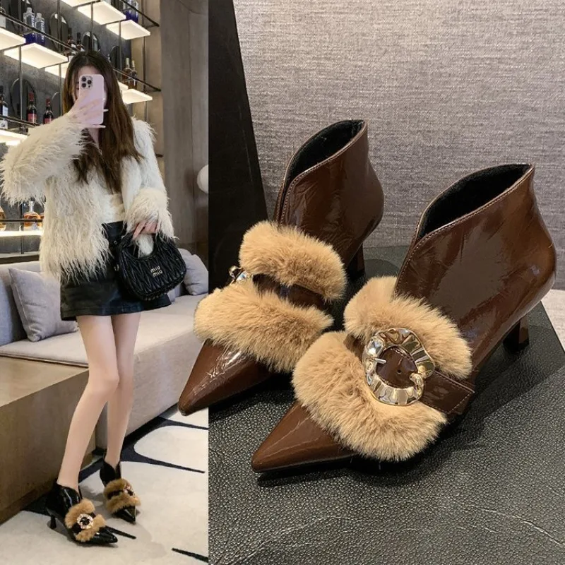 

Осень/зима 2026, новые короткие ботинки, женские универсальные ботильоны на шпильке с острым носком