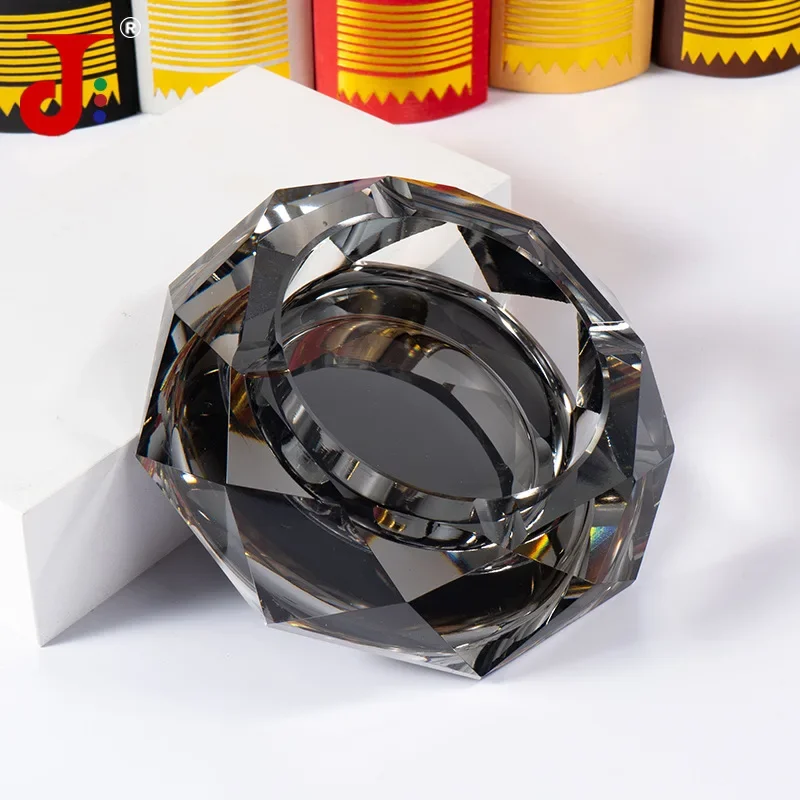 

1pcs Diamond crystal glass ashtrays popular in homes and offices, cigar ashtrays