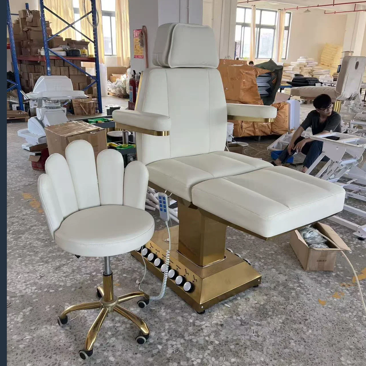 Electric Massage Bed Gold Stainless Steel Base with Foot Control 3/4 Motor Beauty Spa Facial Bed Massage Bed for Beauty Salon