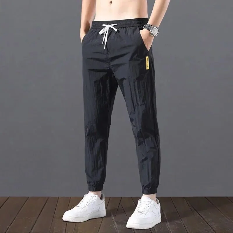 Eis Seide Männer der Sommer Koreanische Mode Hosen Lose Neun Punkt Hosen Klassische Kordelzug Elastische Taille Jogging