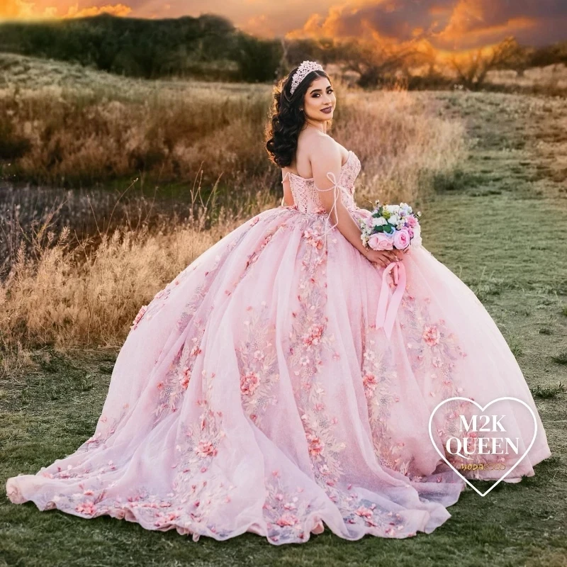 فستان Quinceanera وردي مخصص على شكل قلب بدون أكتاف مزين بالدانتيل على شكل زهرة حلوة 16 فستان Vestidos De 15 Anos YQD230