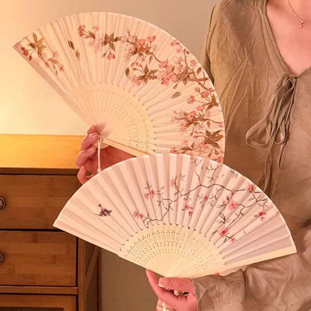 1PC Chinese Style Folding Fan Summer Cooling Photo Prop Accessory Dance Fan Portable Handheld Travel Supplies Household Goods