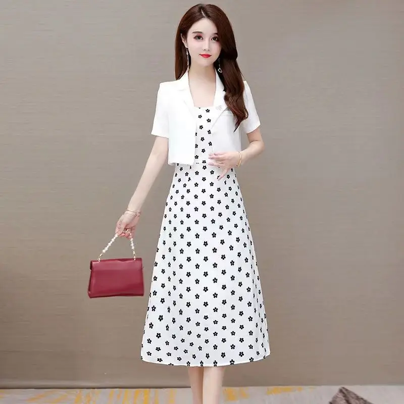 Fashionable Printed Dress for Women 2023 New Summer Fashionable Temperament Reducing Age Short Coat Two-piece Set