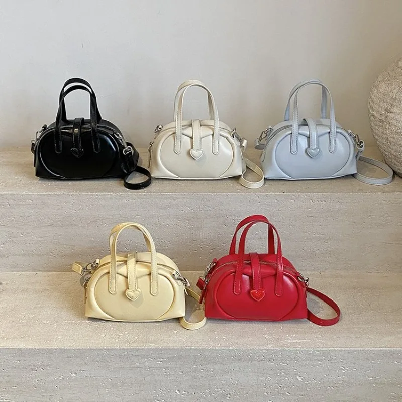 

Luxury Designer Crossbody Bag For Women Elegant Leather Tote Large Capacity Minimalist Diaper Bag Stylish Commuter Vintage