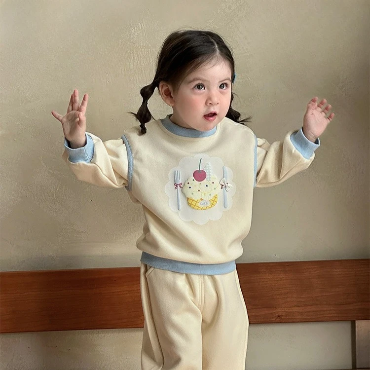 

Girls' Spring and Autumn Baby Outing Hoodie Pants 2026 New Korean Cartoon Two Piece Set for Infants